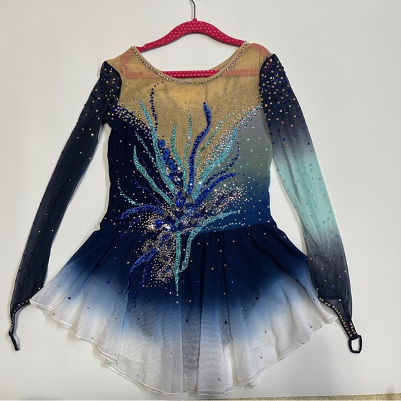 New Figure Skating Dress Size 14 (11~13T) with Hair Scrunchies (140~150cm) - Picture 2 of 9